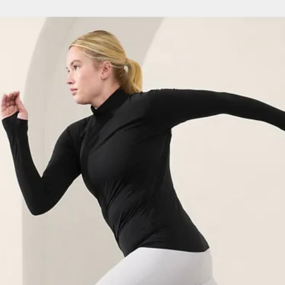Athleta Ascent lightweight mockneck